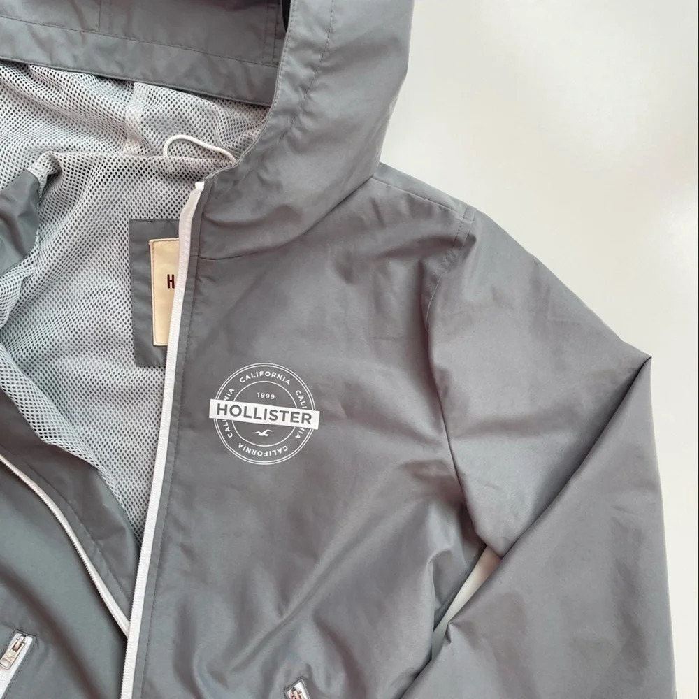 HOLLISTER Hooded Windbreaker Jacket Gray & White Size Small - Picture 3 of 10